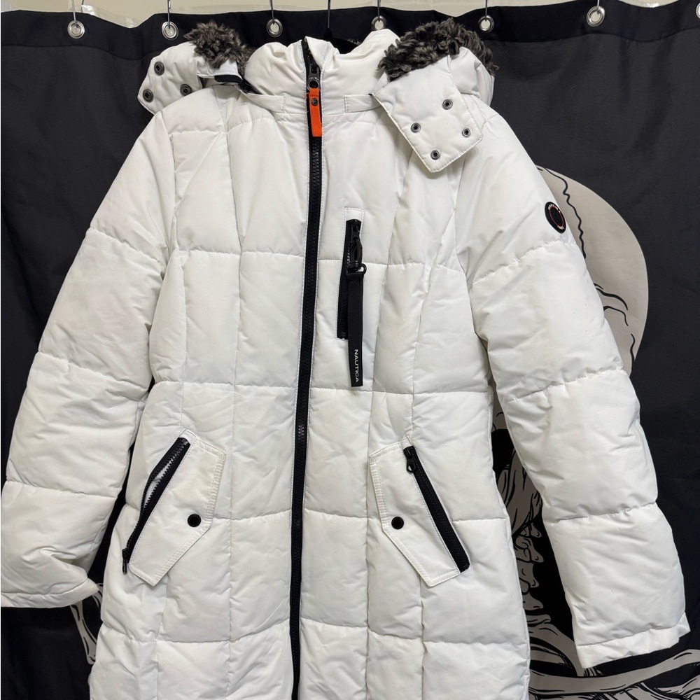 Nautica White and Black Water-Resistant Jacket Interior